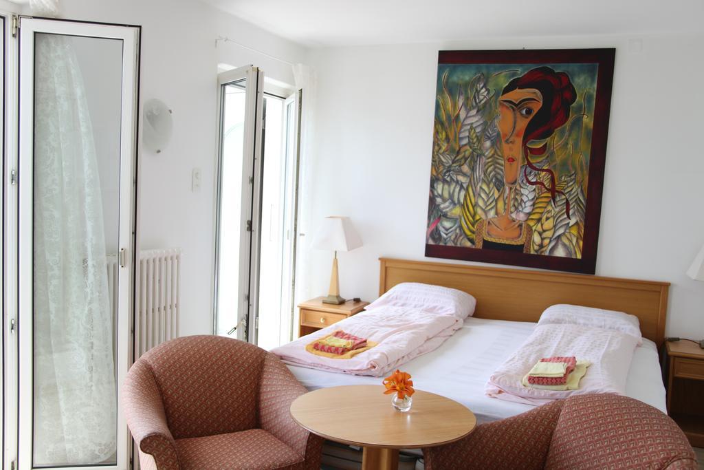 Garni Dolcevita Hotel Локарно Екстериор снимка