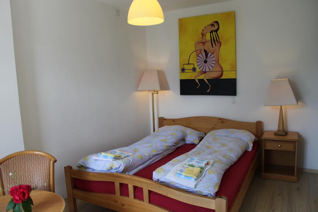 Garni Dolcevita Hotel Локарно Екстериор снимка